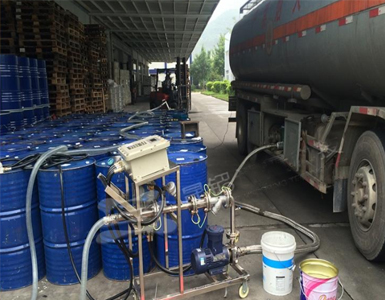 油槽罐车定量分装大桶设备